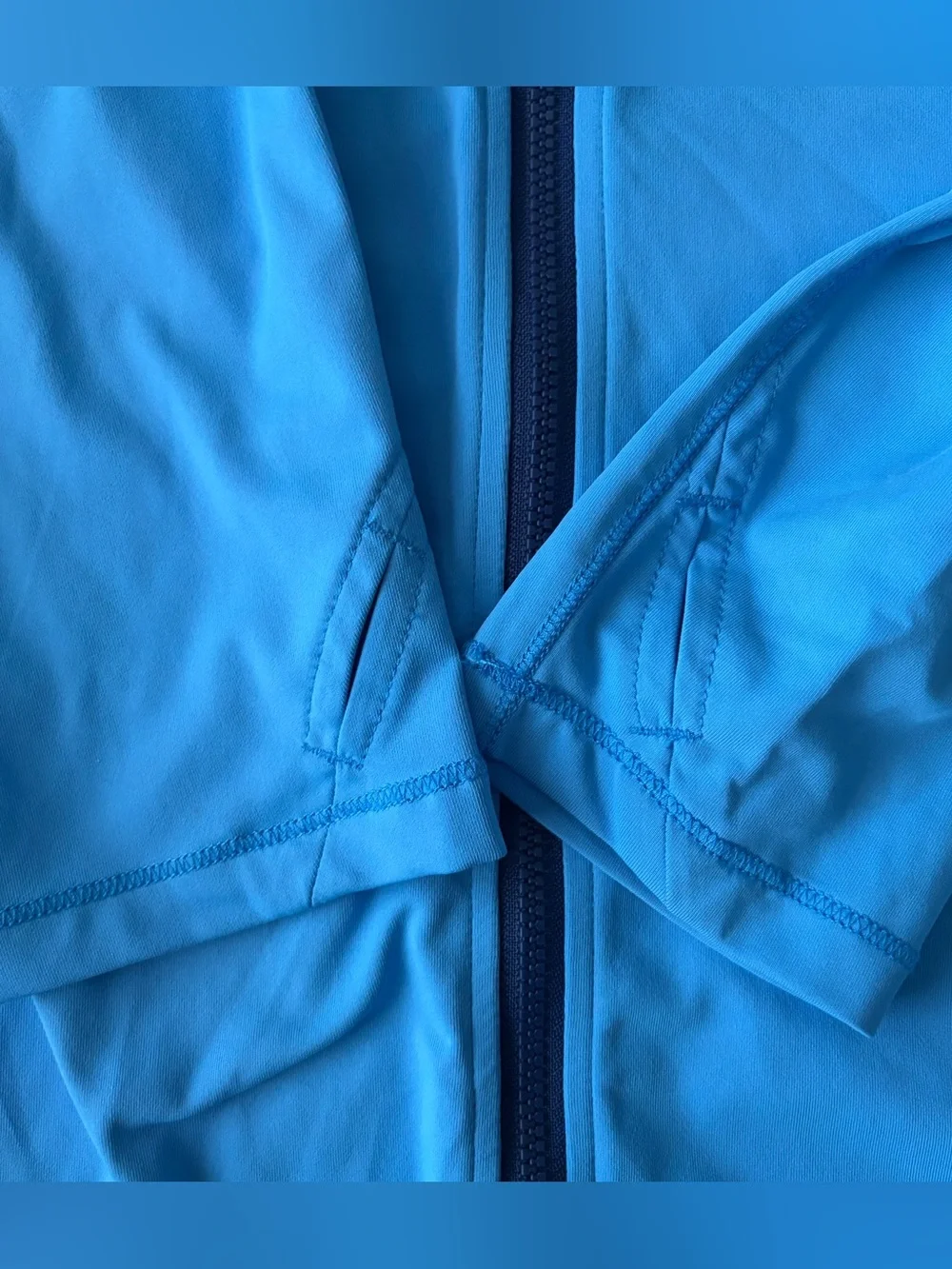 Title Nine Blue Sunbuster UPF 50 Long Sleeve Zip Up Lightweight Hooded Jacket
